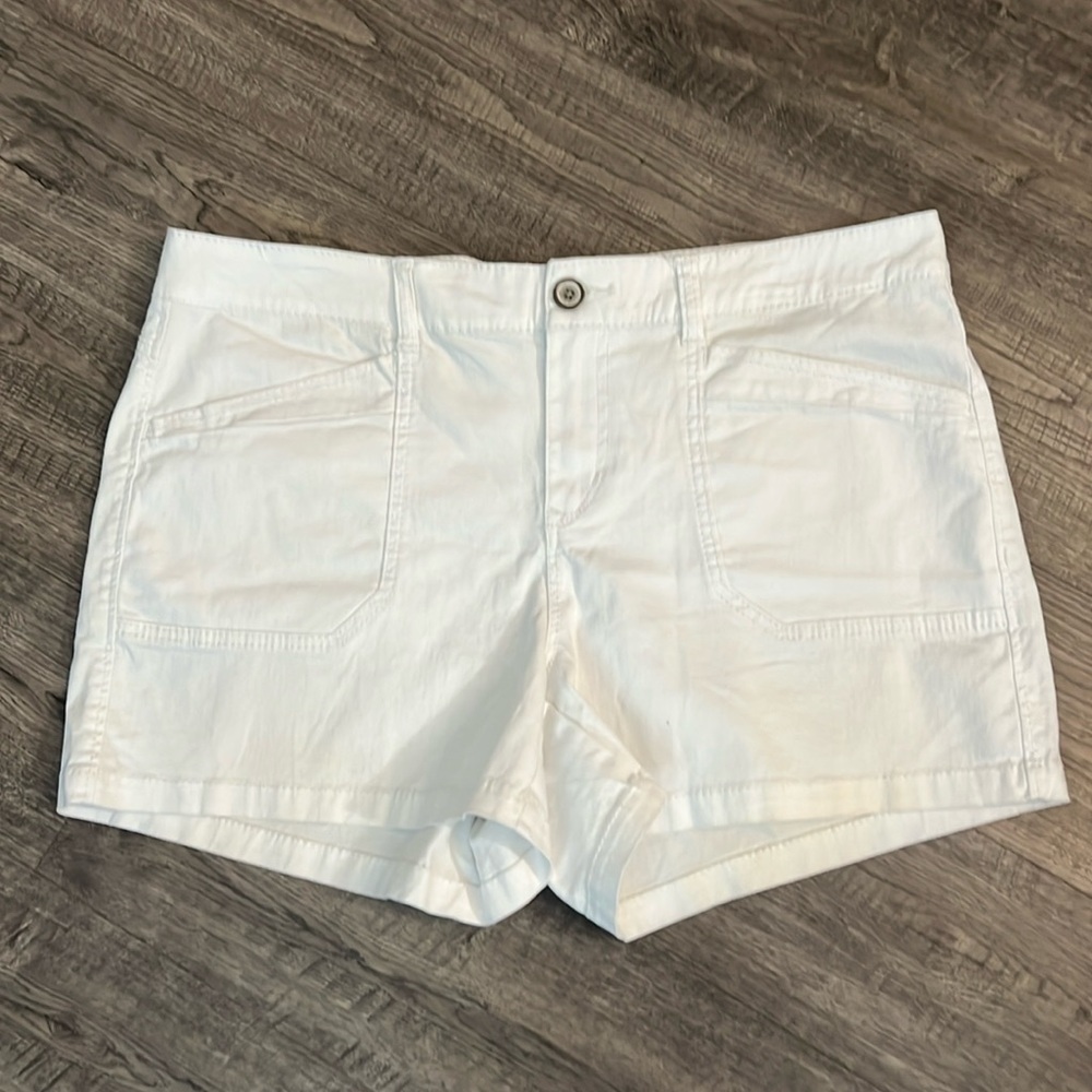 NWOT UnionBay White Shorts